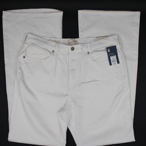 NWT Universal Thread High-Rise Flare Jeans – White 16 Long